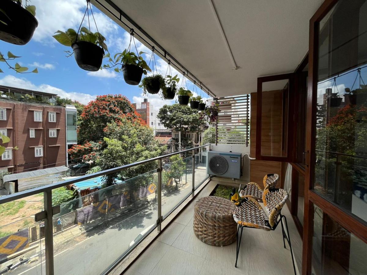 Luho Grande Bed & Breakfast Bangalore Exterior foto