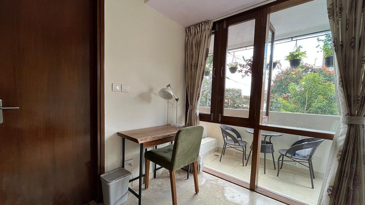 Luho Grande Bed & Breakfast Bangalore Exterior foto